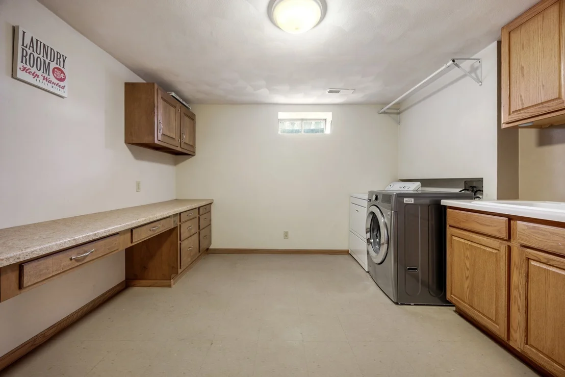 Photo of 1111 Edgewood Circle