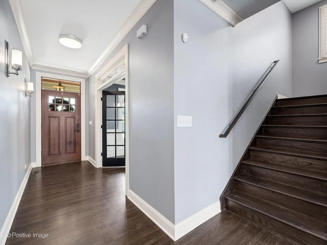 Photo of 549 W 3rd Street