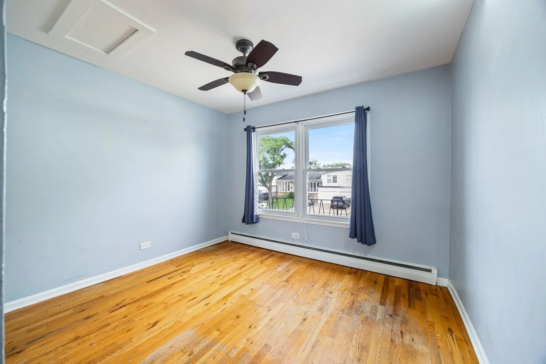 Photo of 8837 Robin Drive
