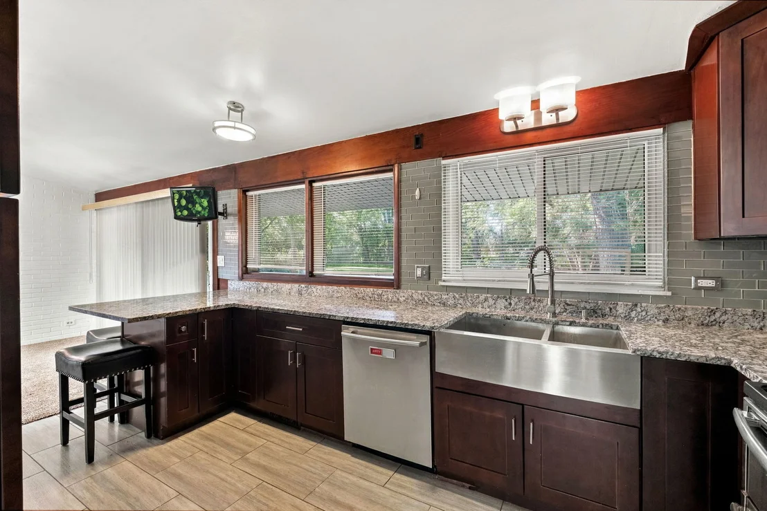 Photo of 624 Brookwood Drive