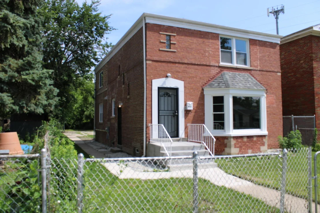 Photo of 1052 W 111th Place