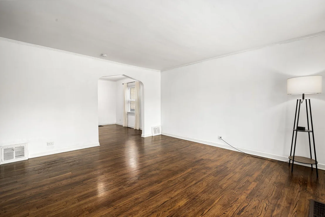 Photo of 4237 Park Avenue