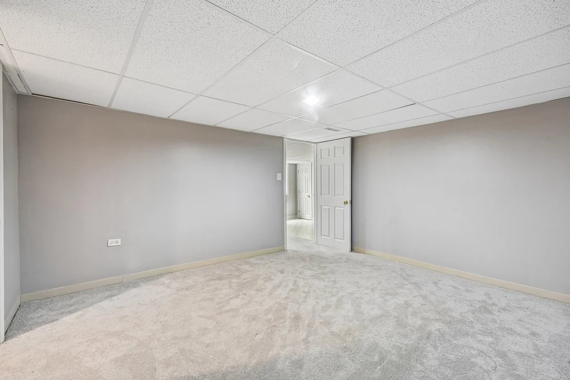 Photo of 561 Ivory Lane