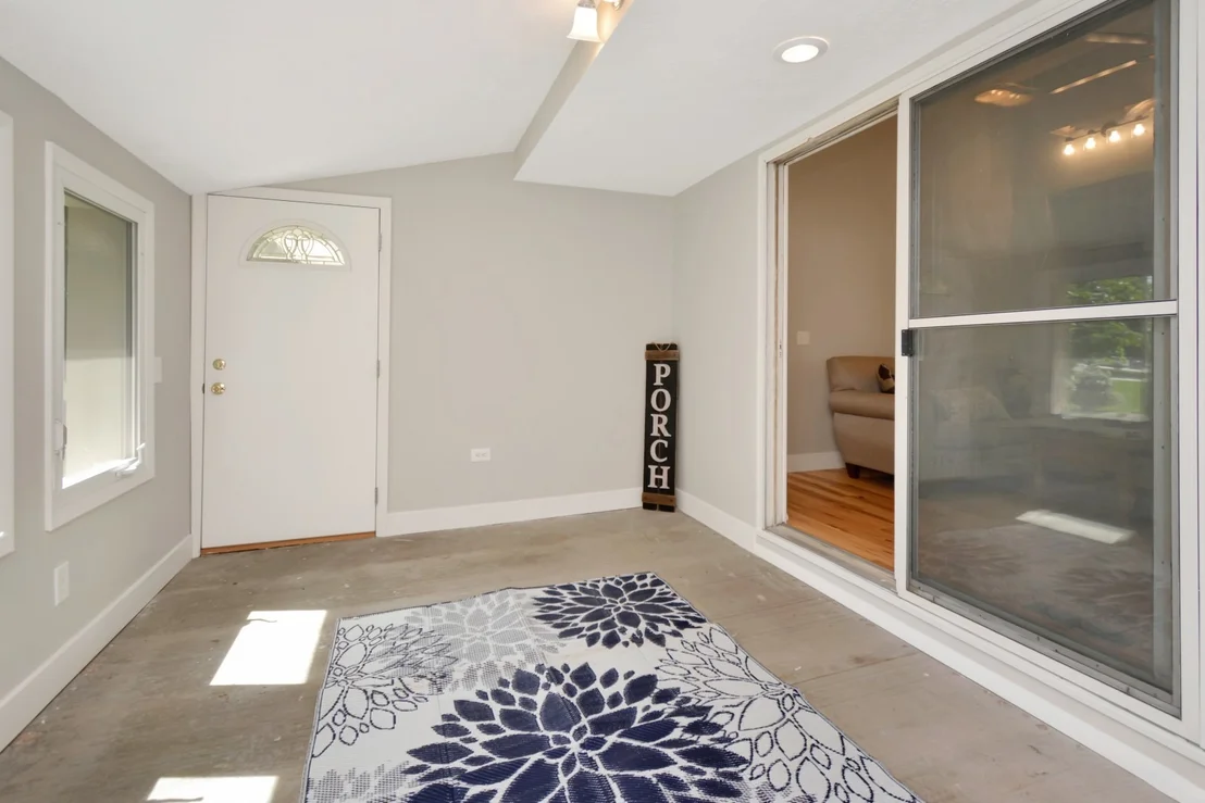 Photo of 104 S Williamsburg Drive