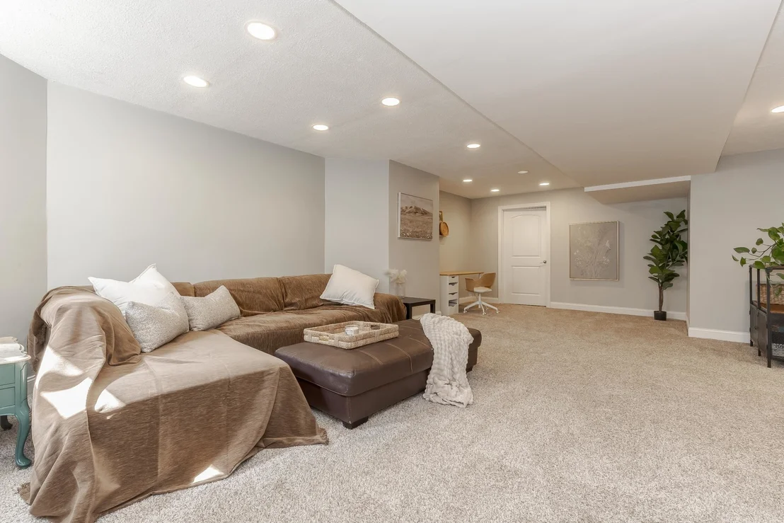 Photo of 17 Waterside Circle