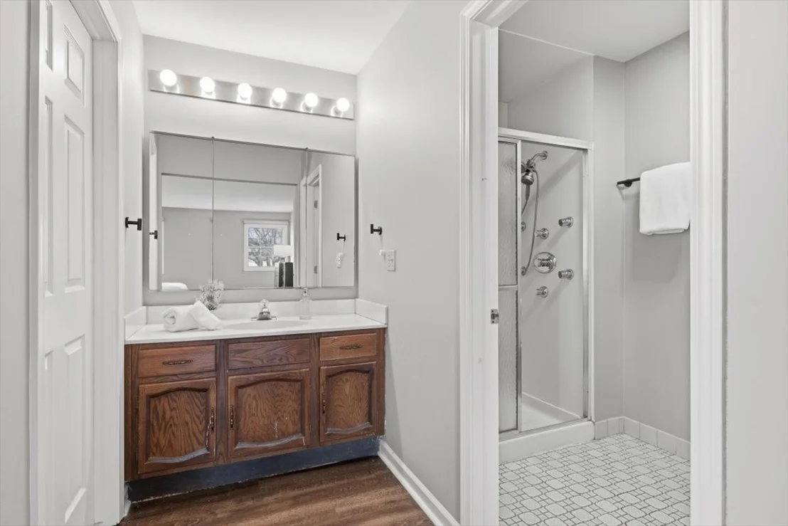Photo of 805 Sutton Drive