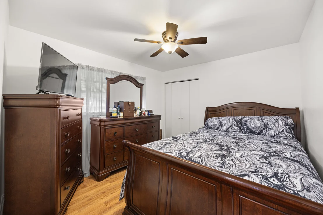 Photo of 57 W 78th Place