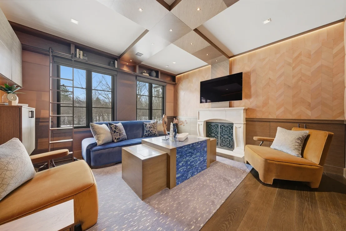 Photo of 201 Oakdene Drive