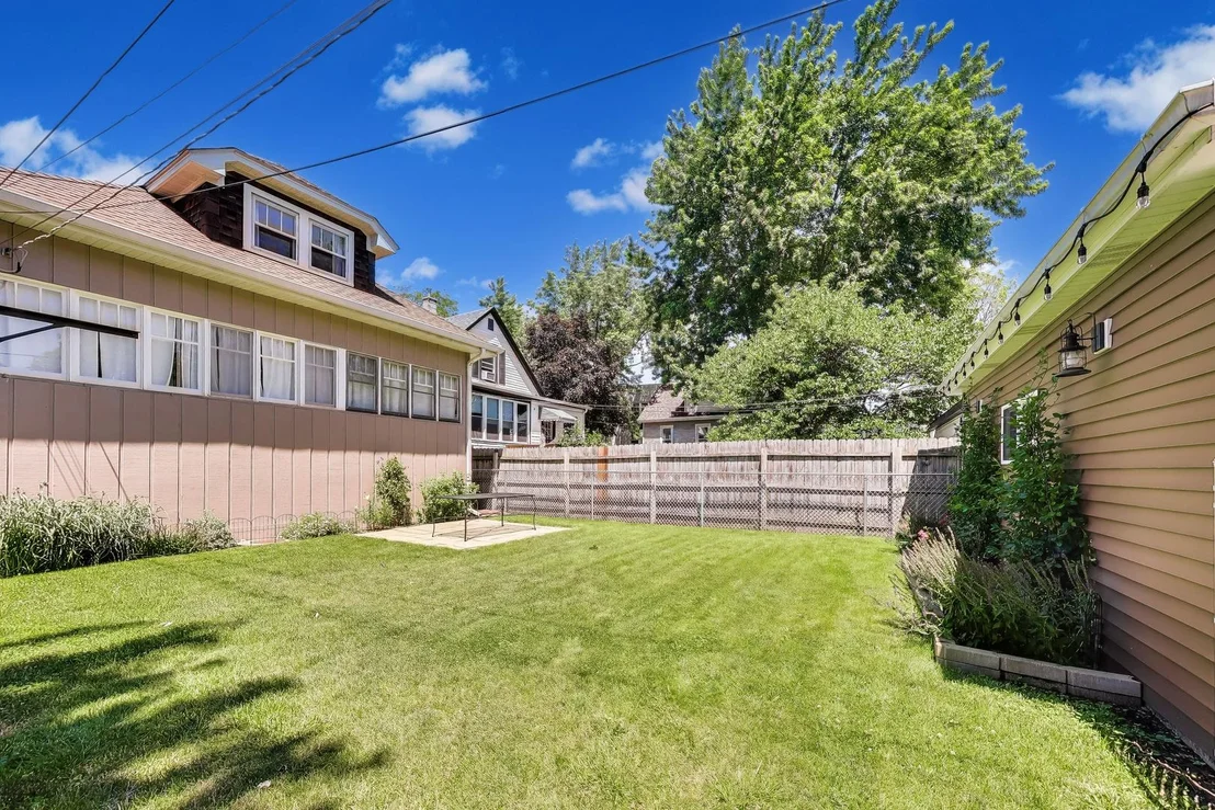 Photo of 934 Circle Avenue