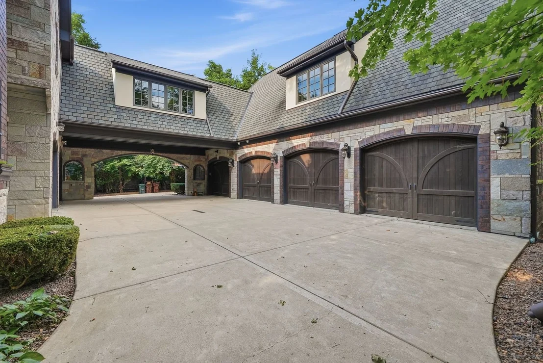 Photo of 501 Chatfield Road