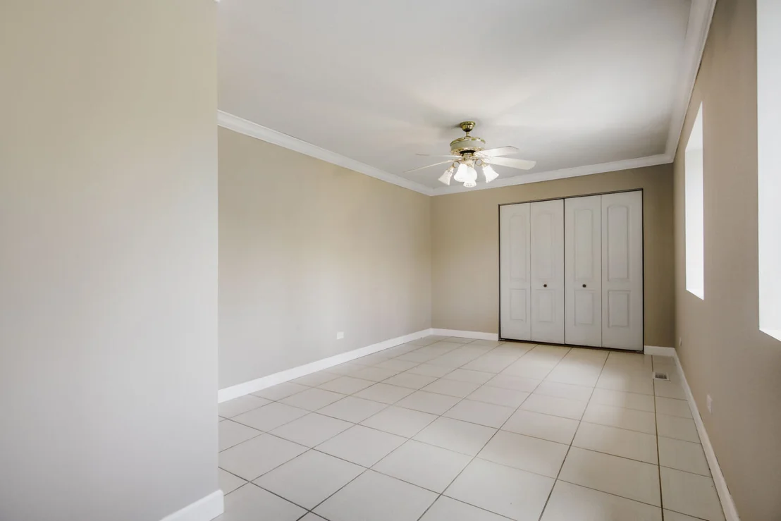 Photo of 855 Drummore Lane