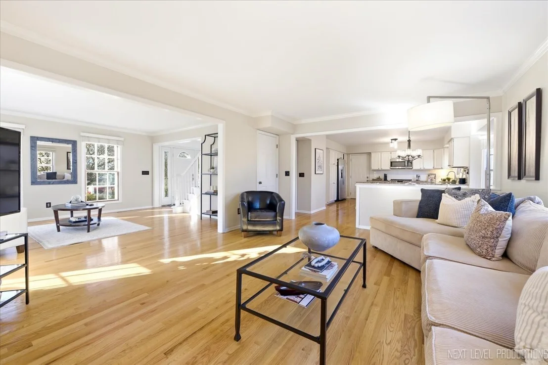 Photo of 549 Bloomfield Circle