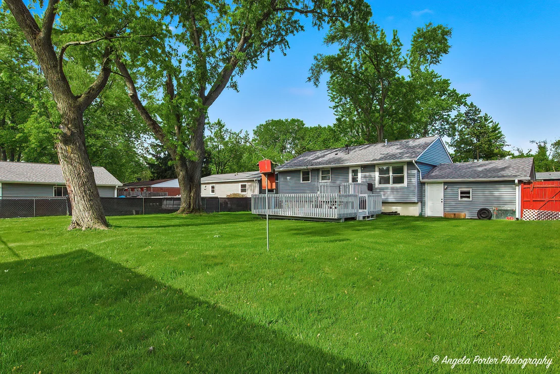 Photo of 410 WILLOW Road