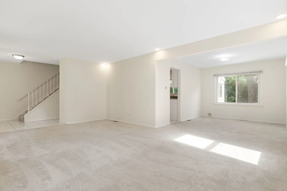 Photo of 421 COLLEN Drive