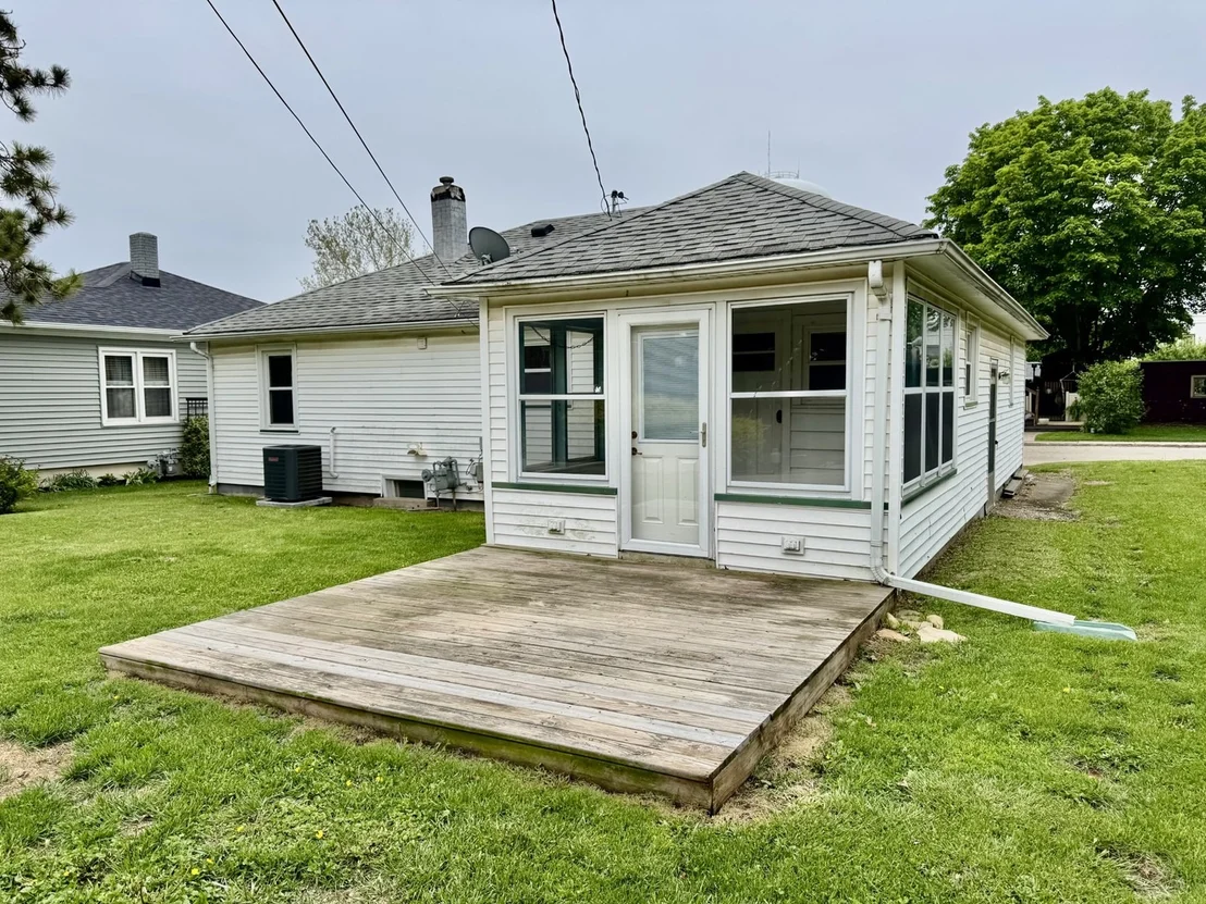 Photo of 415 9th Place