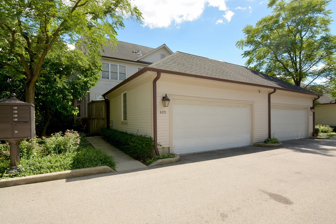 Photo of 4270 Linden Tree Lane