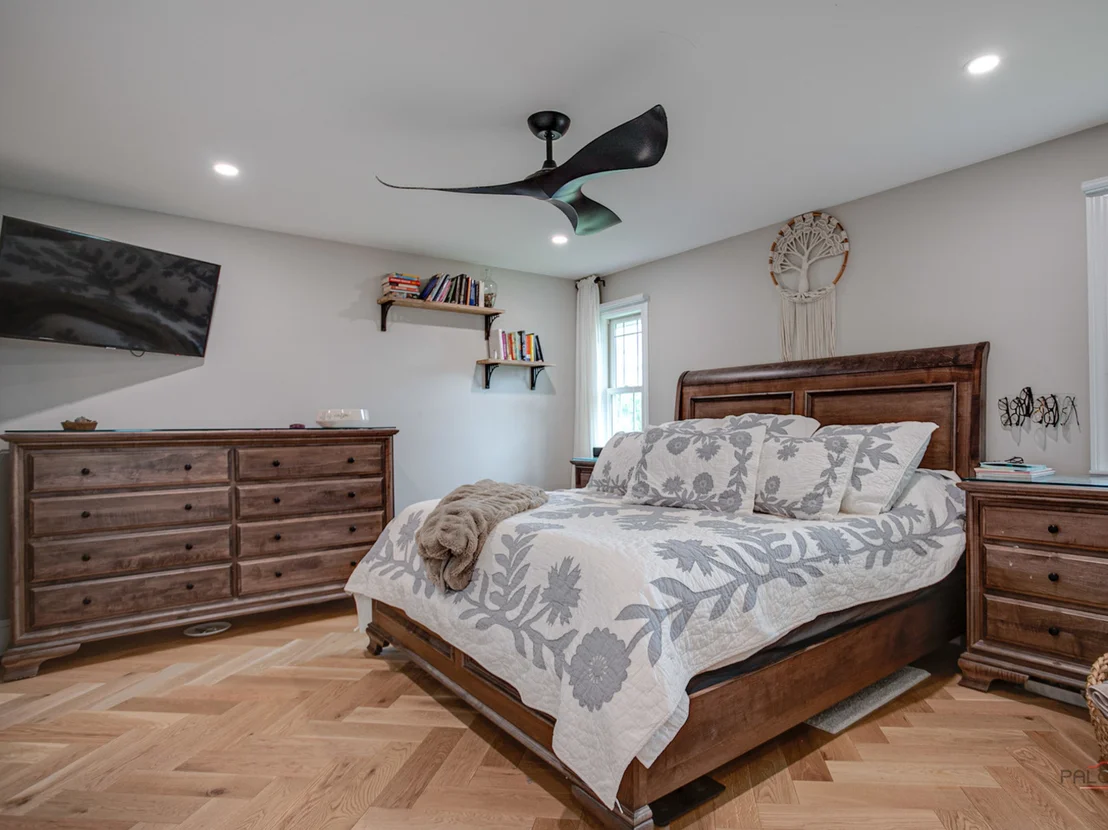 Photo of 717 Roberts Road