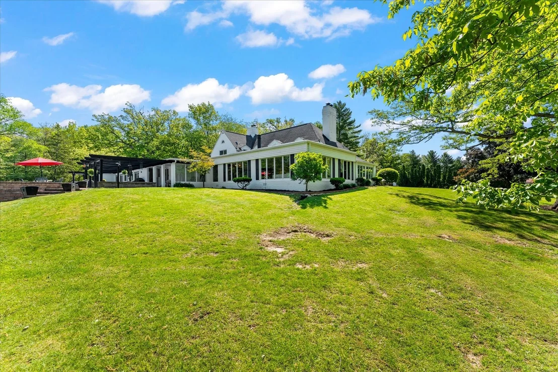 Photo of 27 Hickory Lane