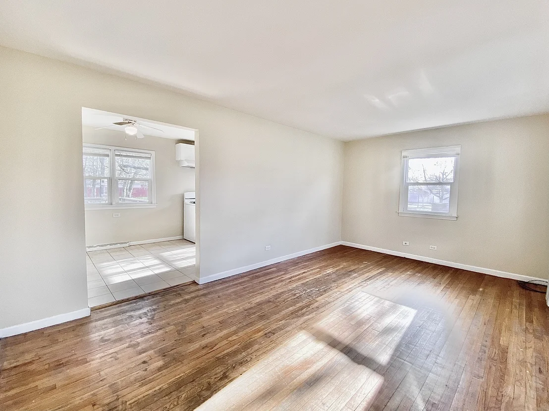 Photo of 306 Calumet Boulevard