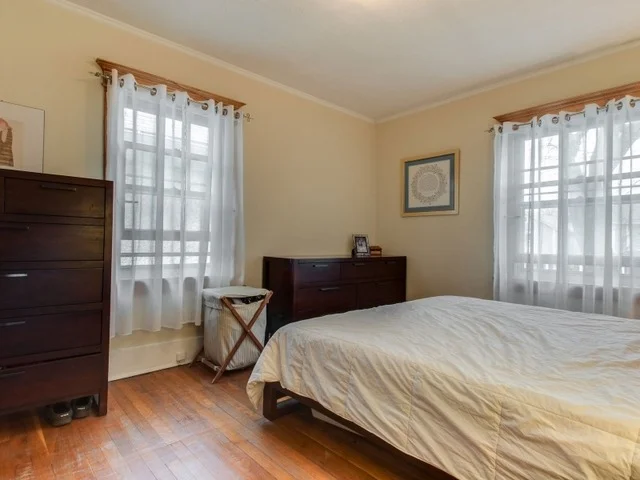 Photo of 2025 MAPLE Avenue