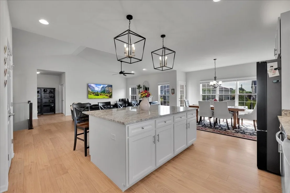 Photo of 635 Maplewood Circle