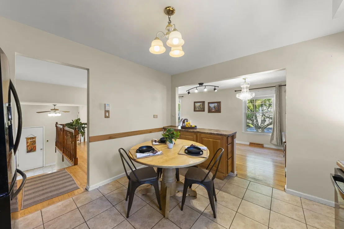 Photo of 409 Maple Lane