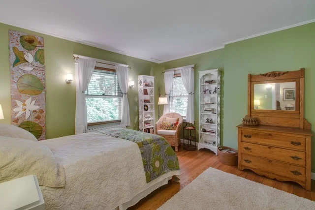 Photo of 1124 MAPLE Avenue