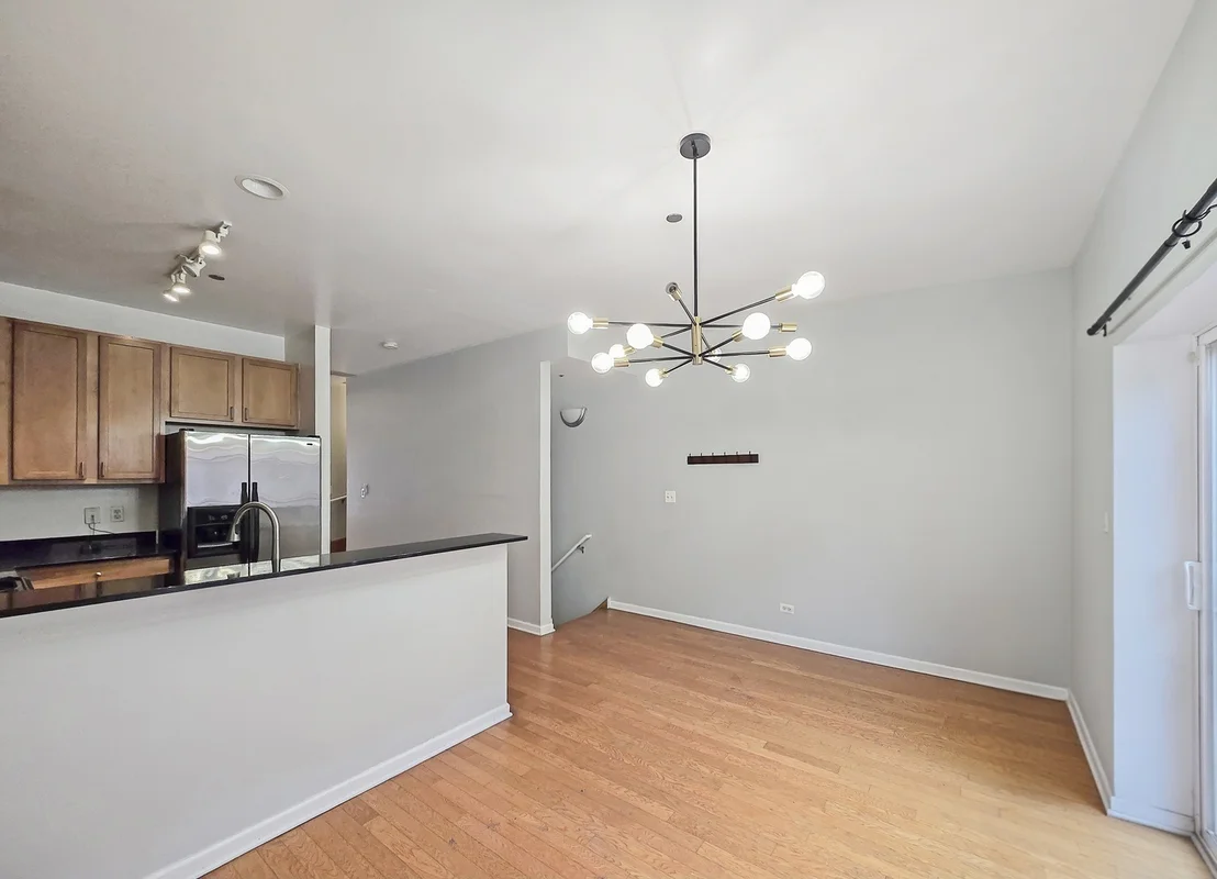 Photo of 2415 W 32nd Place