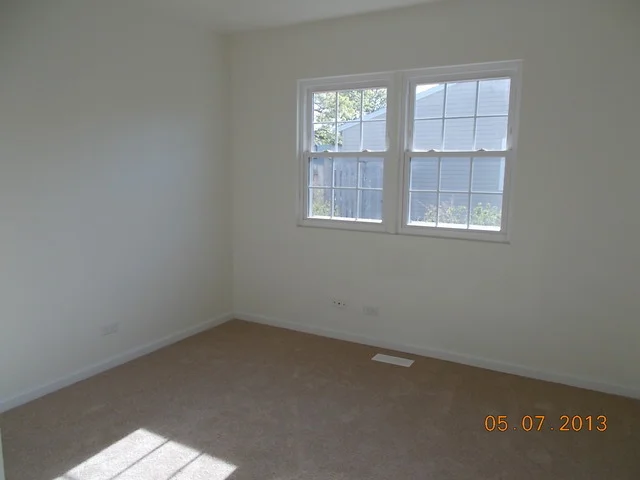 Photo of 19 E Cunningham Drive