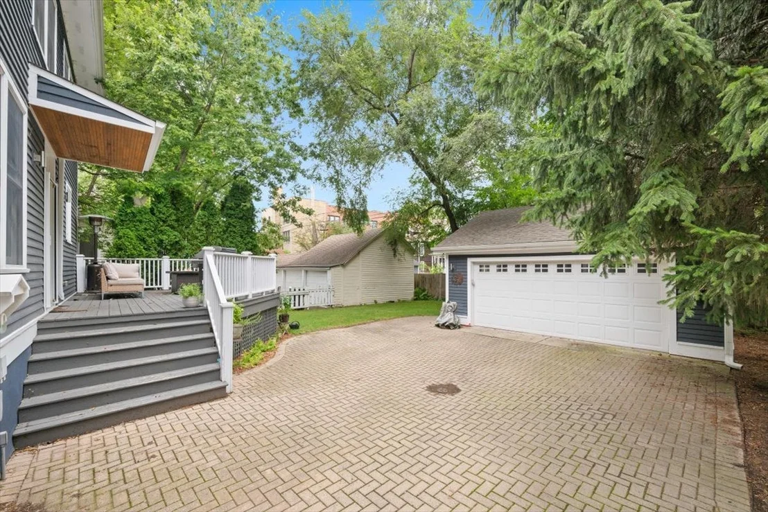 Photo of 1119 Oak Avenue