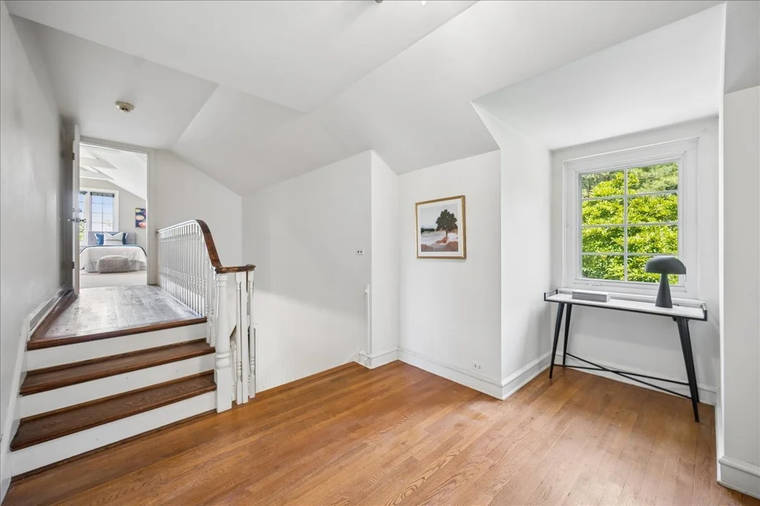 Photo of 1372 Sunview Lane