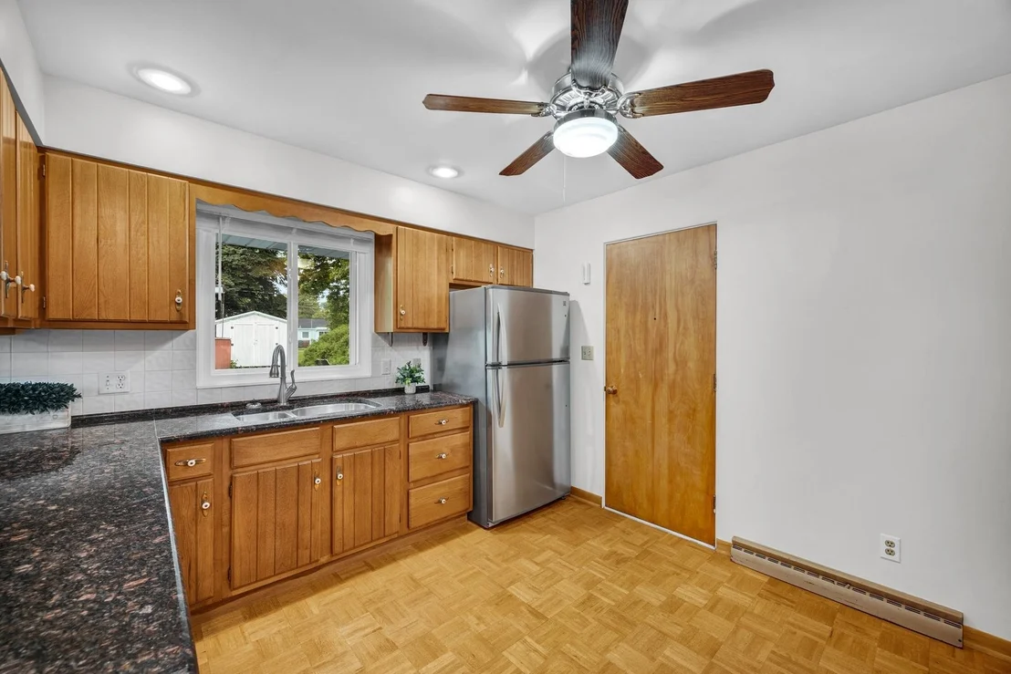 Photo of 221 Hillside Lane