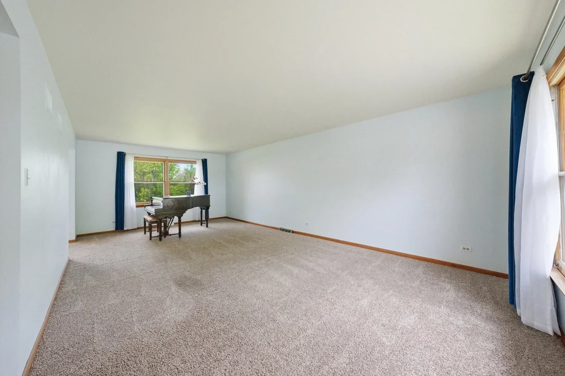 Photo of 2919 Embassy Row