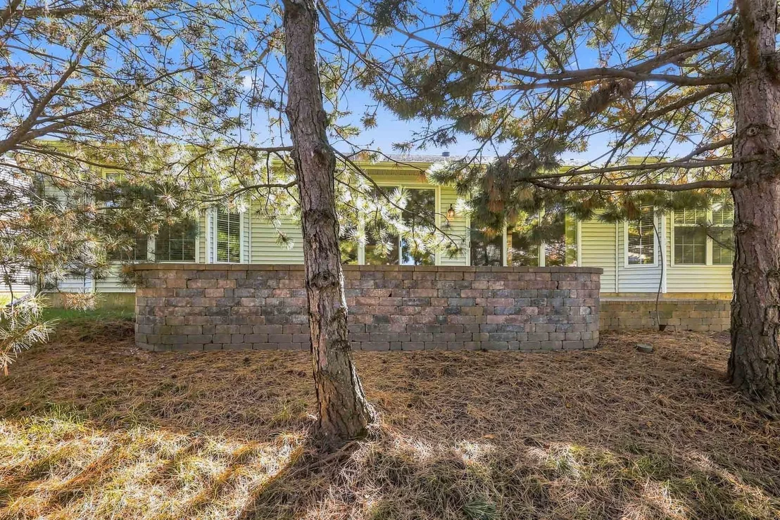 Photo of 13480 CRESTVIEW Drive