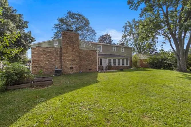 Photo of 1703 Mayfair Road