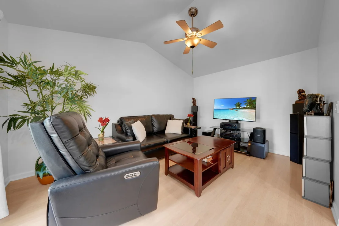 Photo of 135 PINEHURST Drive
