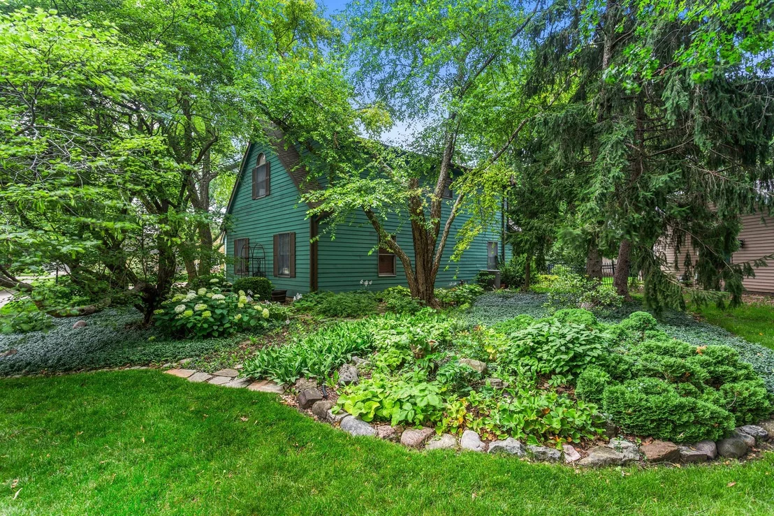 Photo of 2104 Doubletree Lane