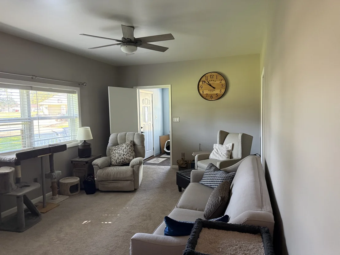 Photo of 206 S 1st Street