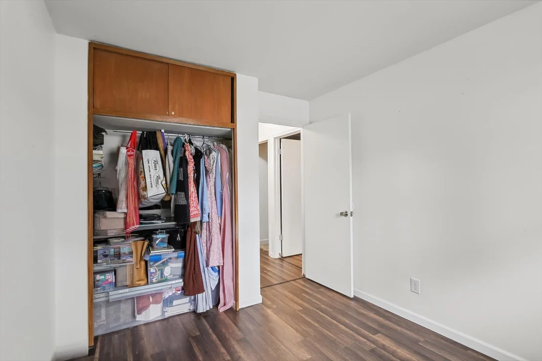 Photo of 905 Stratford Drive