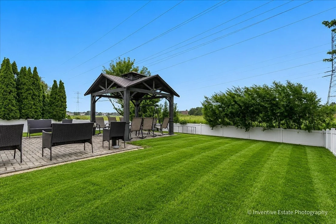 Photo of 2031 Ridgemoor Drive
