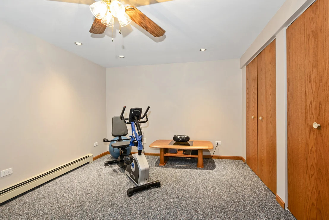 Photo of 10124 Maple Avenue