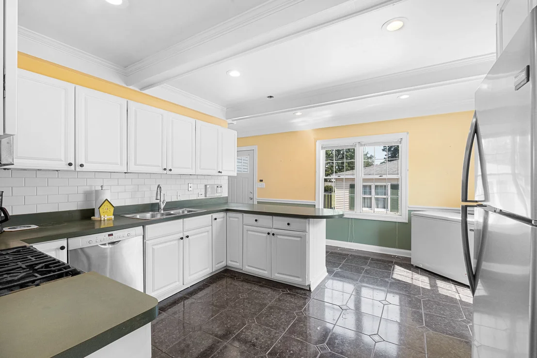 Photo of 1316 Whitcomb Avenue