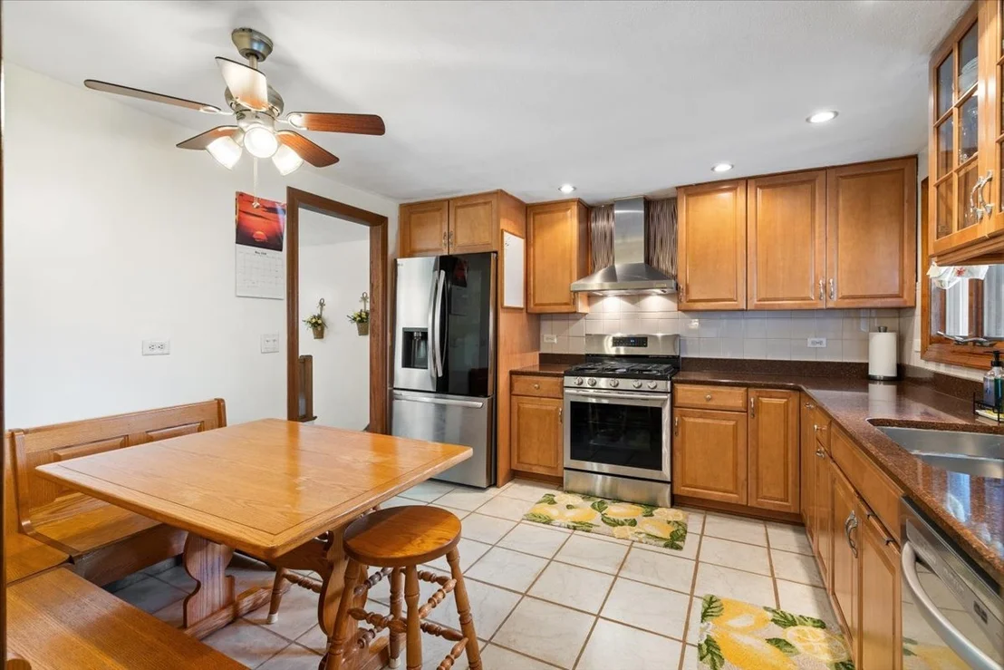 Photo of 937 Cornell Lane
