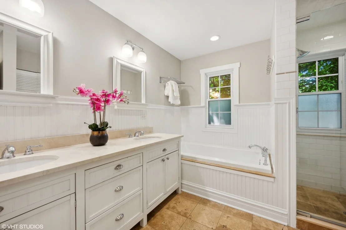 Photo of 302 Walnut Street