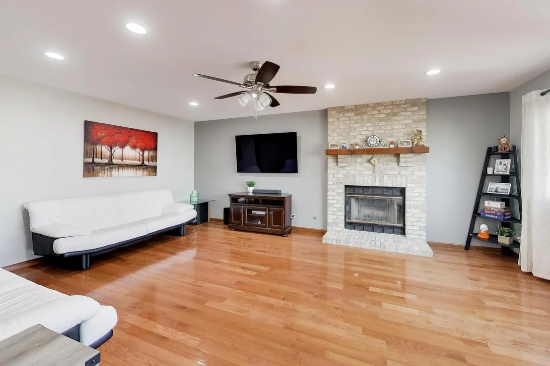 Photo of 1075 Longford Road