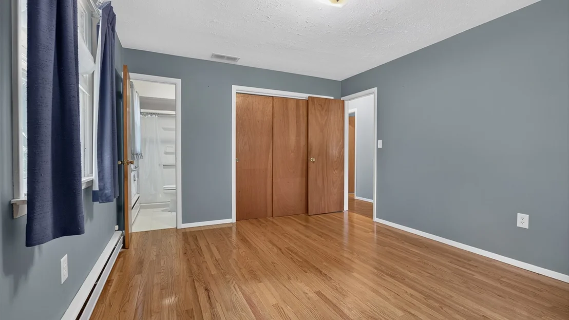 Photo of 305 Centennial Avenue