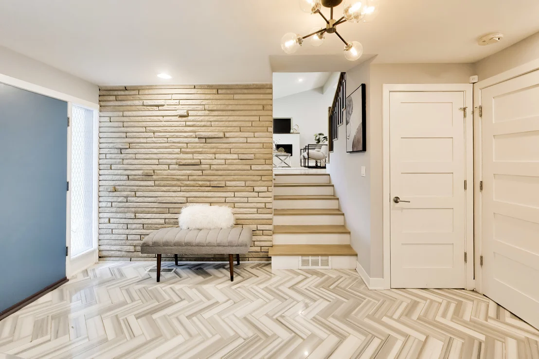 Photo of 1005 FORESTWAY Drive