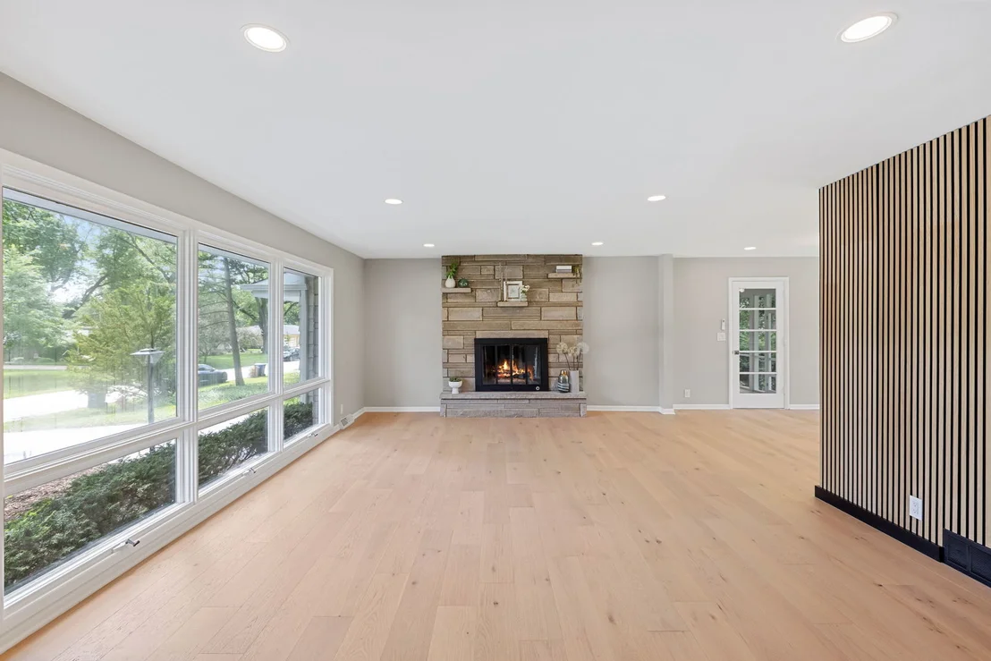 Photo of 624 Willow Lane