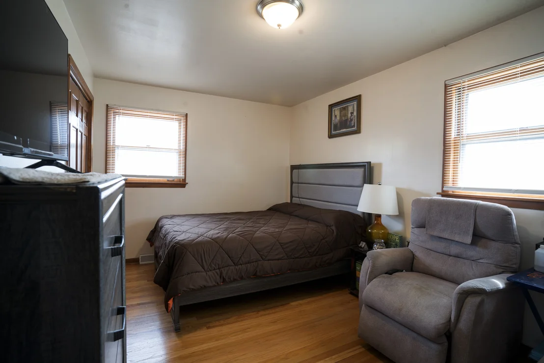 Photo of 3009 Longfellow Avenue