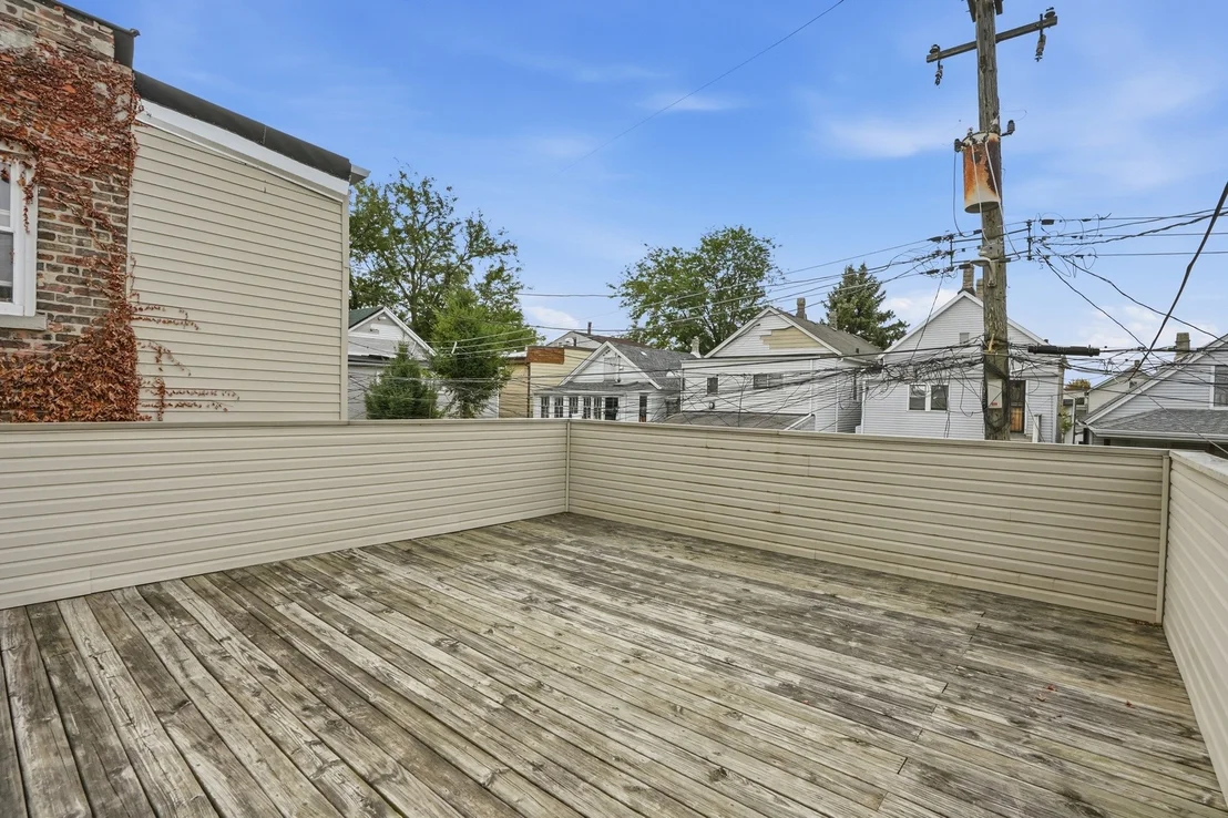 Photo of 345 W 29th Place